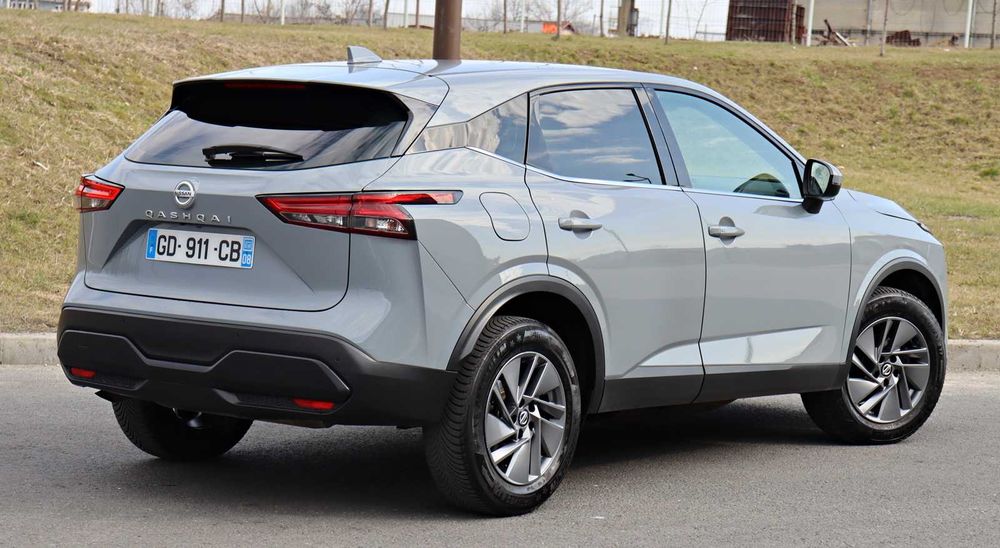 Nissan Qashqai /2022 / 140 CP / Lane Side / Camera /Nardo Grey