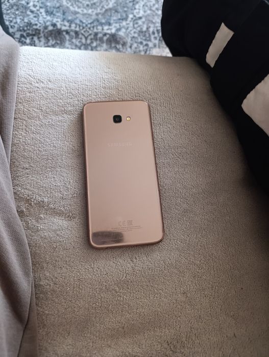 СРОЧНО!! Продам телефон Samsung Galaxy J4+