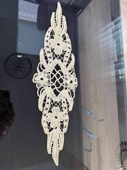 Vand  fete masa si mileuri macrame