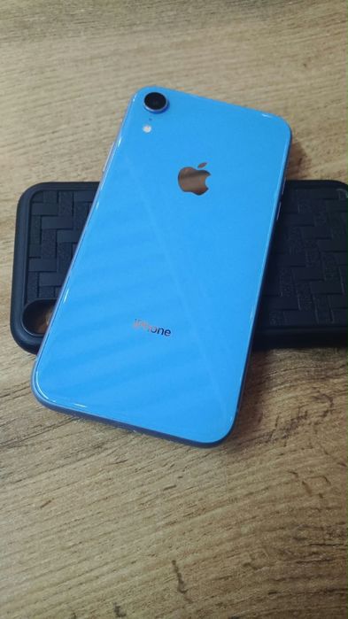 Продам iphone xr , 64gb