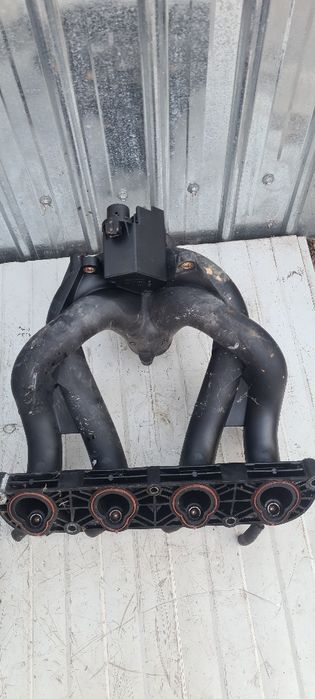 Galerie admisie,carcasa filtru aer ,vas lichid parbriz bmw seria 3 E46