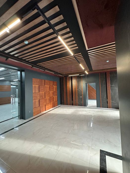 Продаётся Безнес Центр Новый: