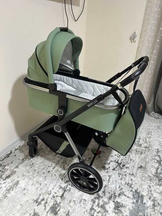 Lux kachestvada kolyaska