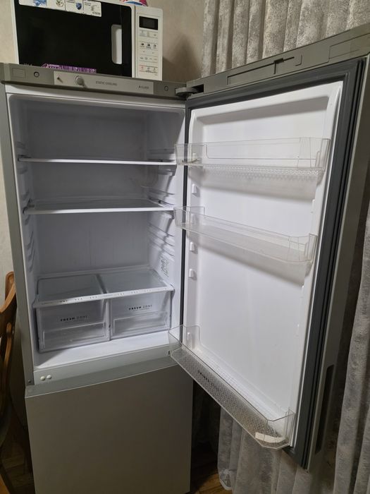 Холодильник Бирюса