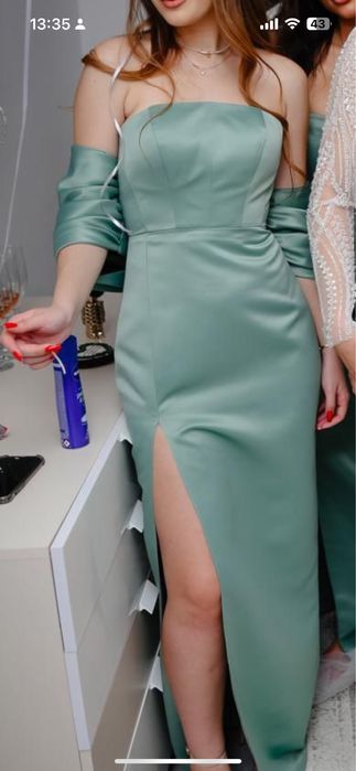 rochie verde cu crapatura