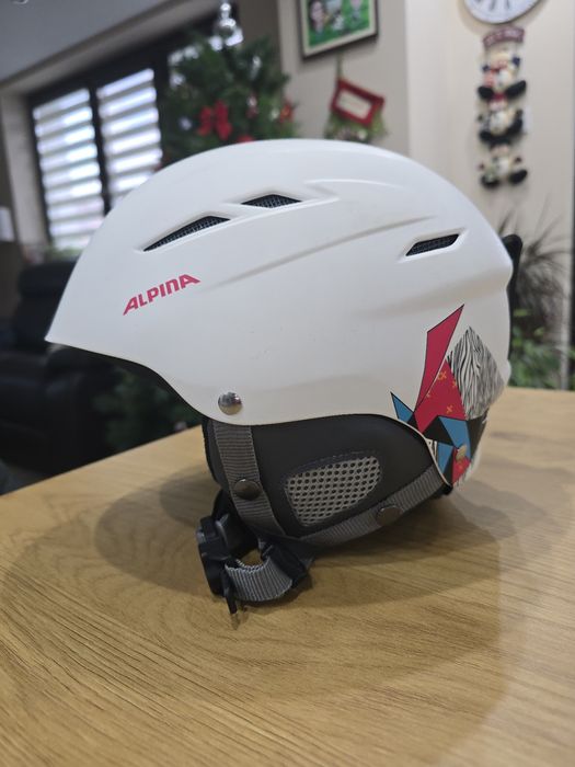 Ски каска Alpina