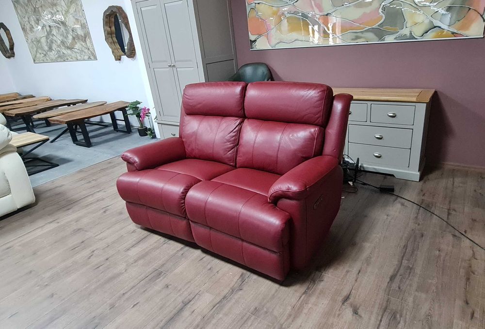 Червен кожен диван двойка с електрически релаксиращ механизъм