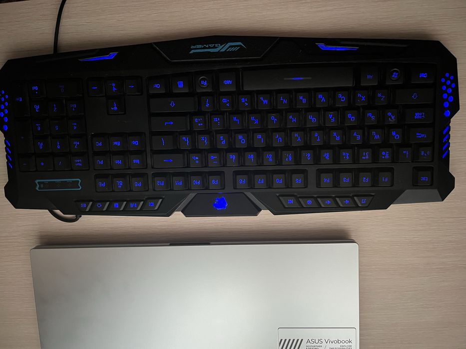 Клавиатура с подсветкой