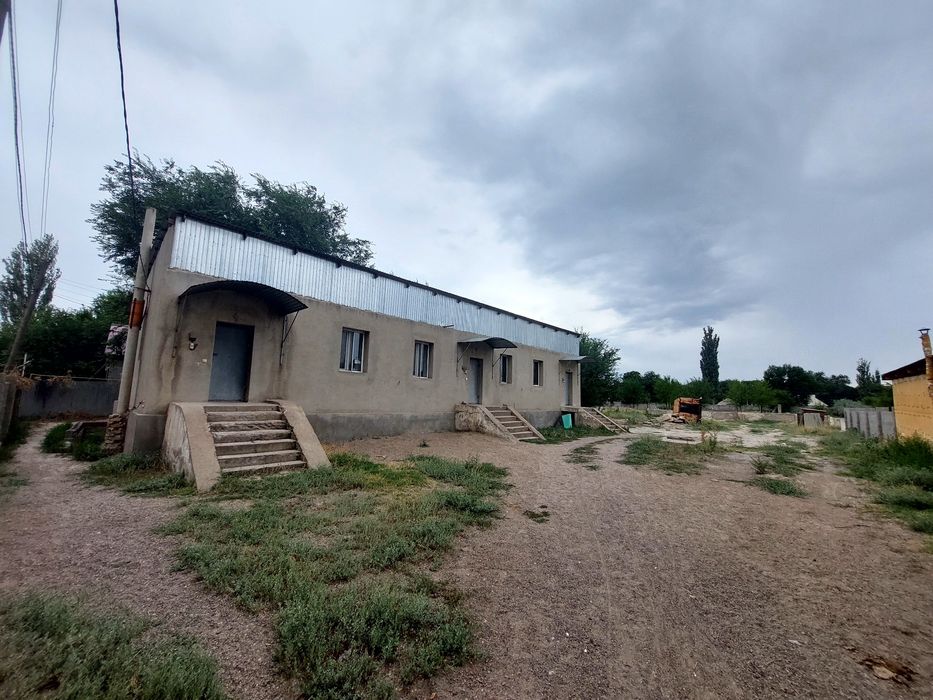 Үй сатылады 200 кв