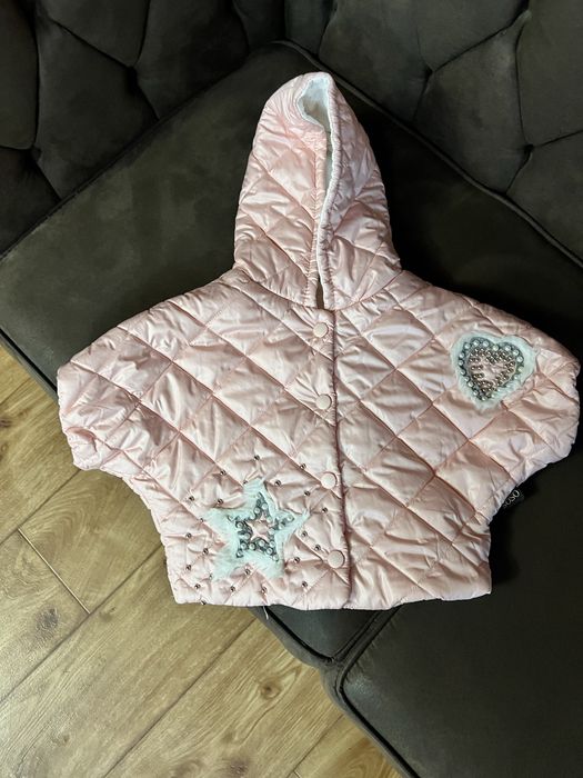 Продам ветровки и куртки для девочки