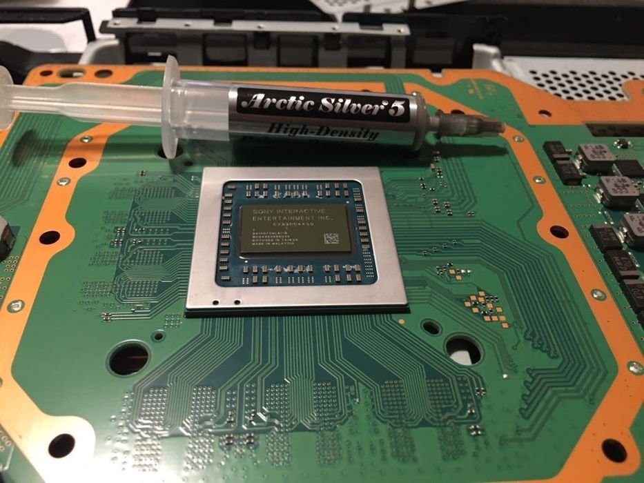 Reparăm calculatoare , leptopuri , ps4,ps5,ps3, xboxuri si mentenante