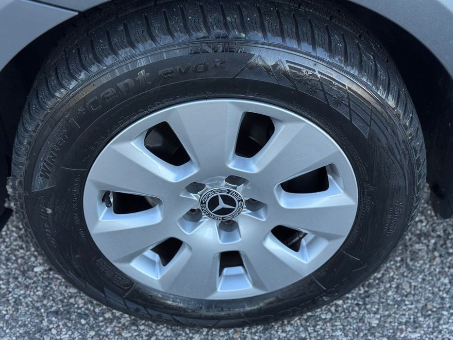 Mercedes Vito 114 CDI 9 Locuri 2 usi laterale! nu fac schimb