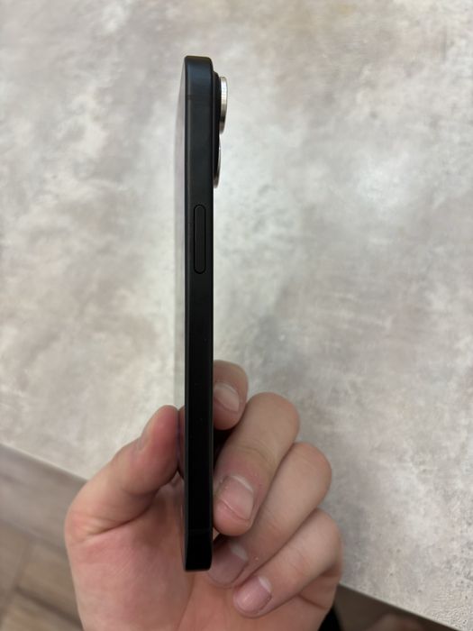 Iphone 15, 256gb, ёмкость 88, без царапины