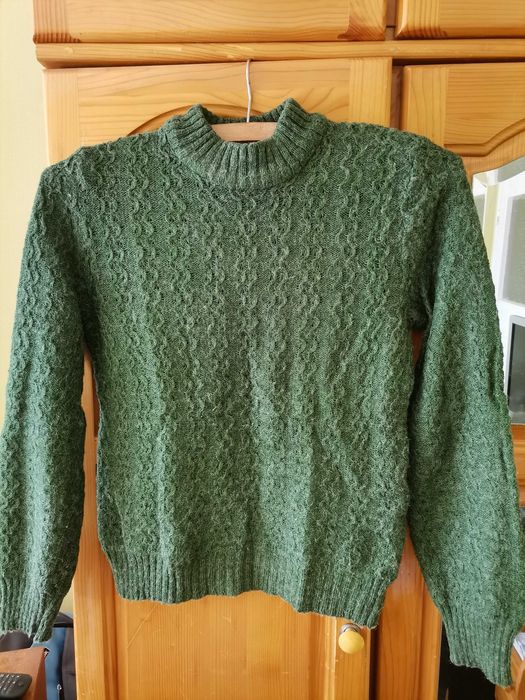 Нови детски пуловери за момиче , ръст 135 -140 см.