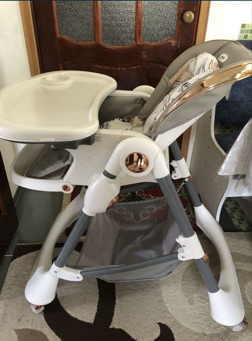Продам стул для кормления