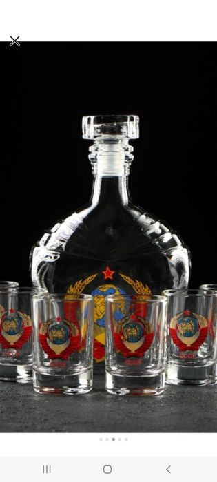 Штоф и шесть стопок