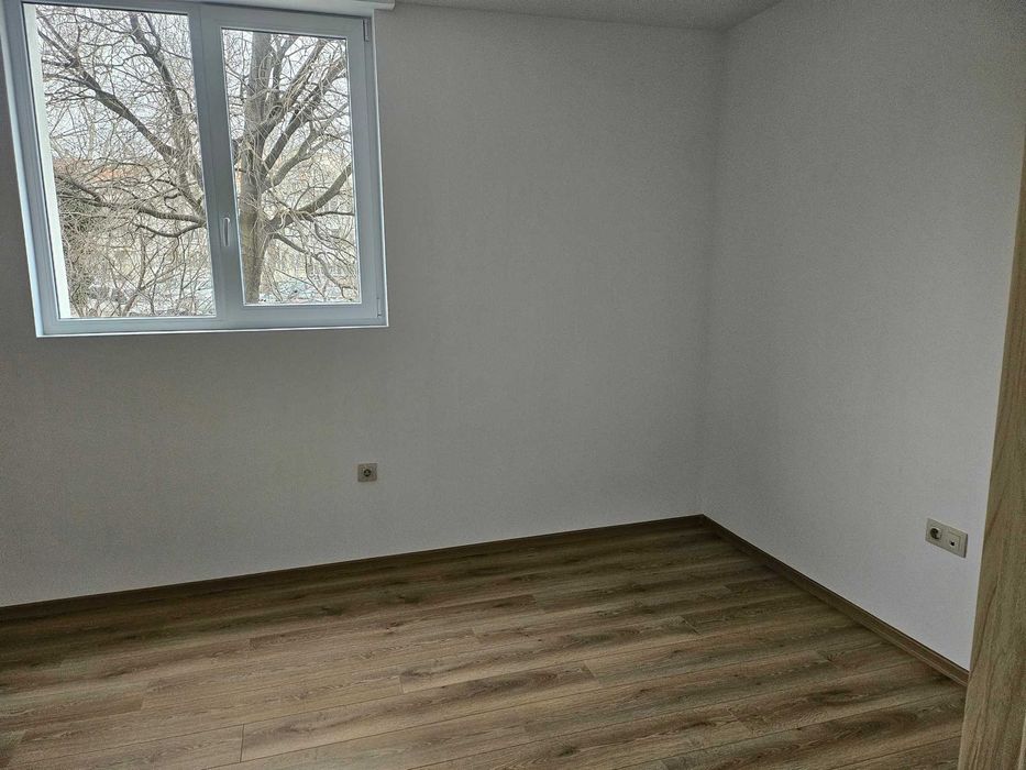 Продава се Тристаен апартамент в Варна, Базар Левски - 59 кв.м за 1425 €/кв.м - Снимка #4