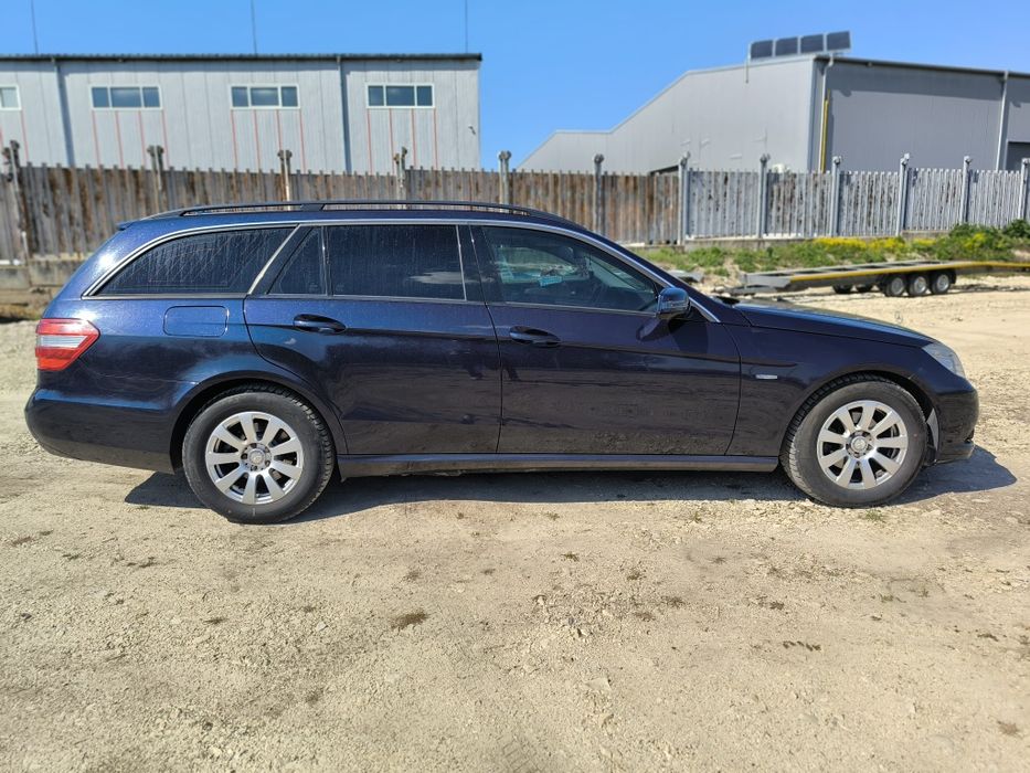 Мерцедес E220 CDI