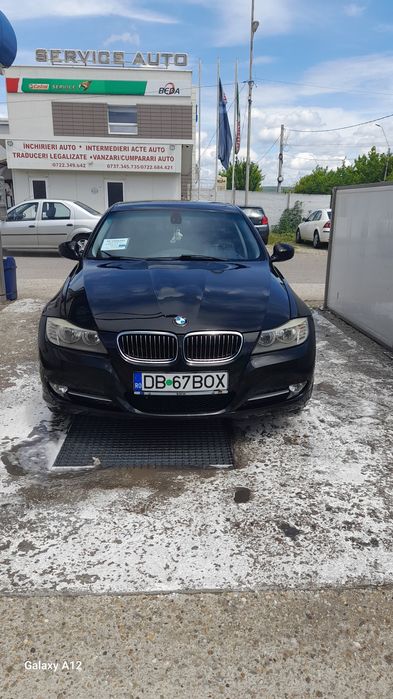 Vînd Bmw seria 3 din 2010