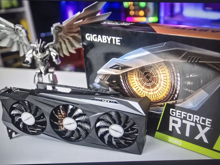 Три карты 3080 ti