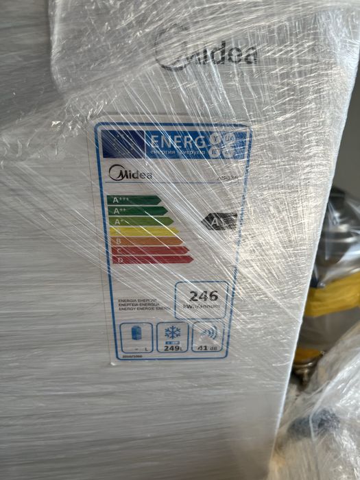 продам морозильник midea hs 324с