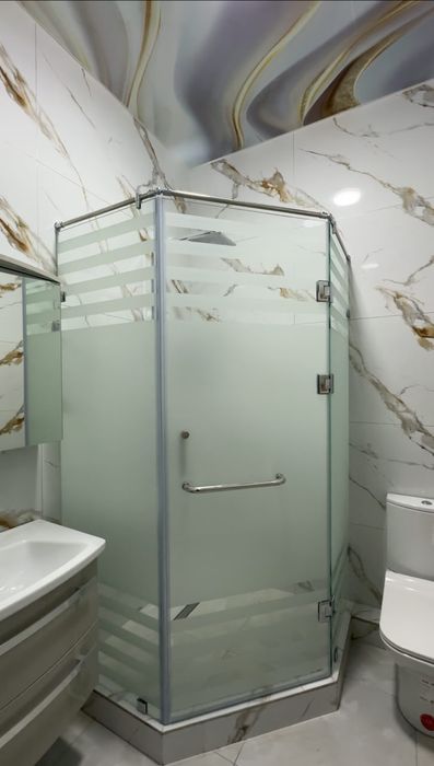 Душевые кабины и перегородки