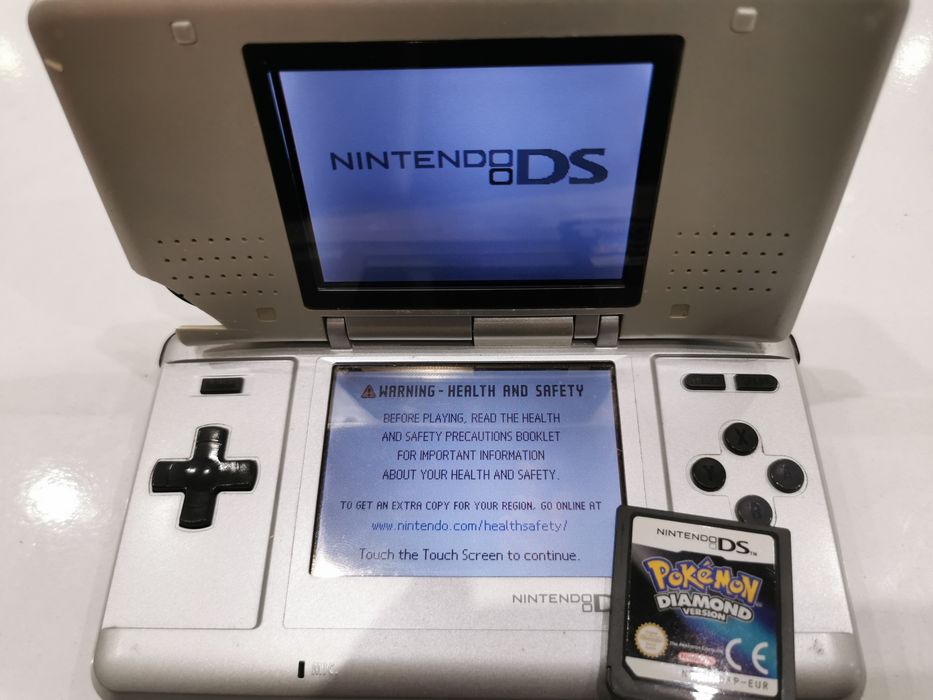 Продавам Nintendo DS
