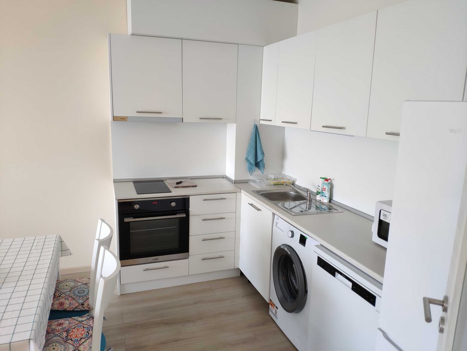 Дава се под наем Двустаен апартамент в Варна, Аспарухово - 71 кв.м за 650 € - Снимка #4