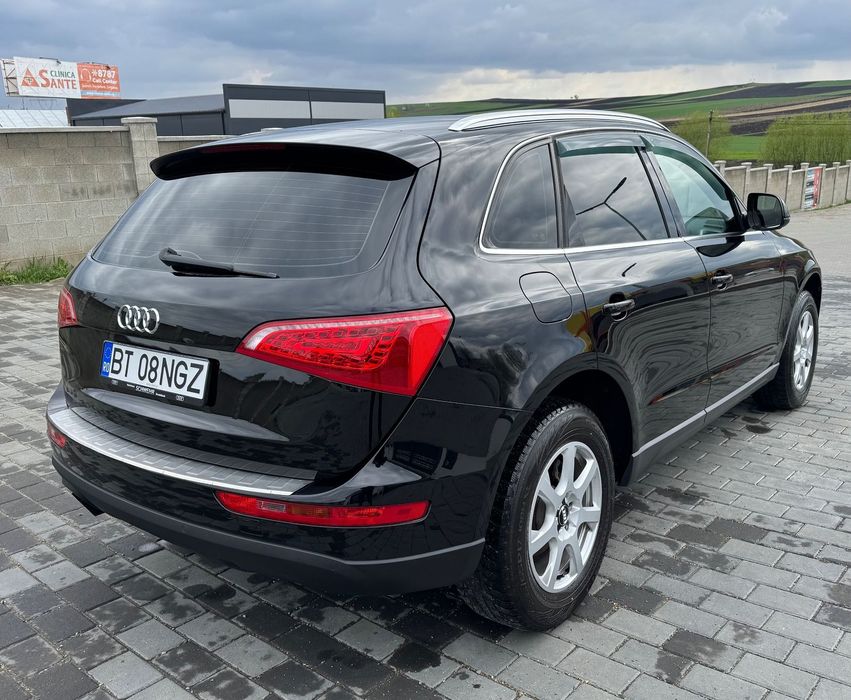 Audi Q5 Audi Q5, 4x4 (Quattro), 2010, 250.000 km, cutie manuala, 2.0 diesel