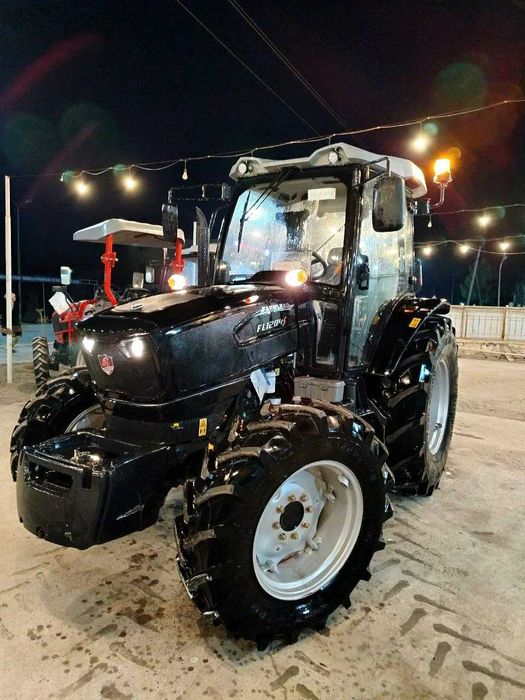 Трактор FARMLEAD 1204