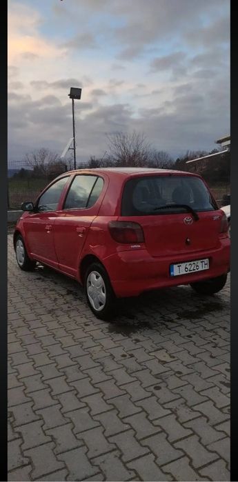 Тойота ярис 1.0 VVT-i бензин 68 к.с