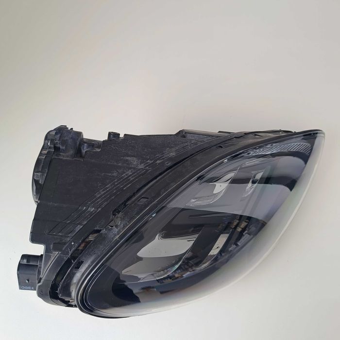 Десен фар за Porche Panamera 971 FULL LED след 2016г