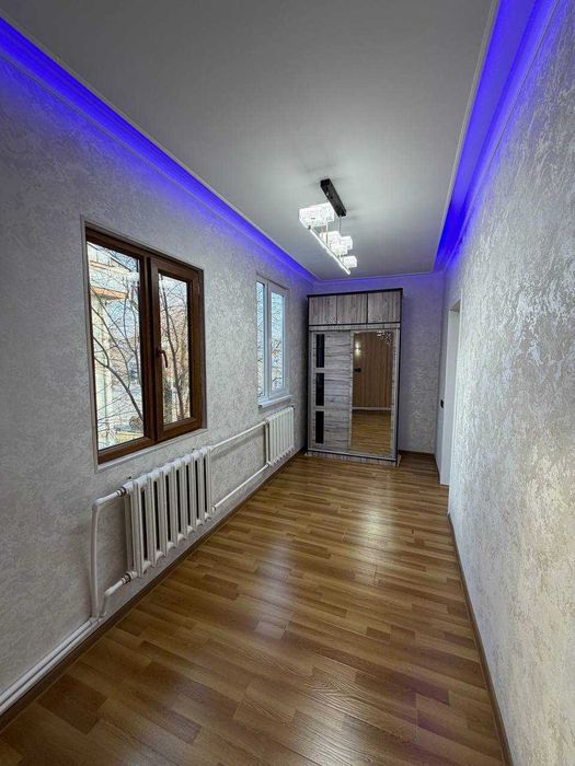 farxod bozorni oldida