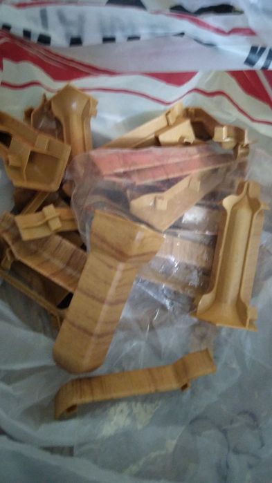 Продам плинтусы 8см пвх