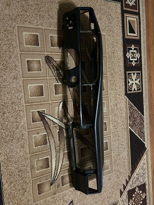 Продам  панель (торпеду)