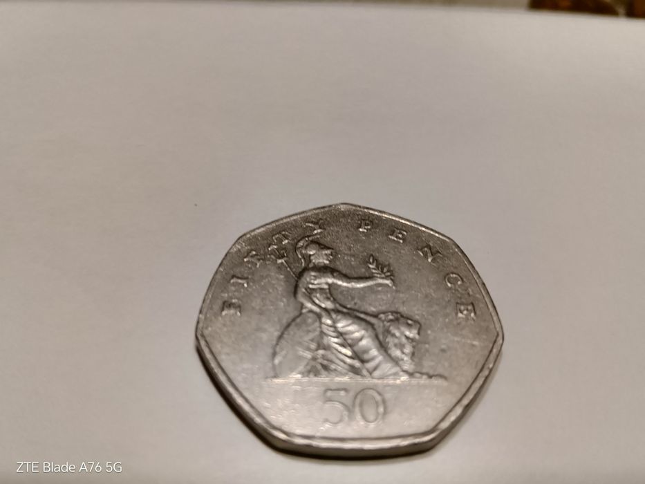 Петдесет пенса 2001 година