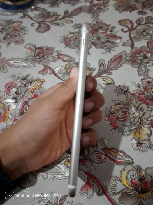 Iphone 7 plus lar