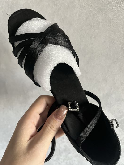 Туфли для бальных танцев