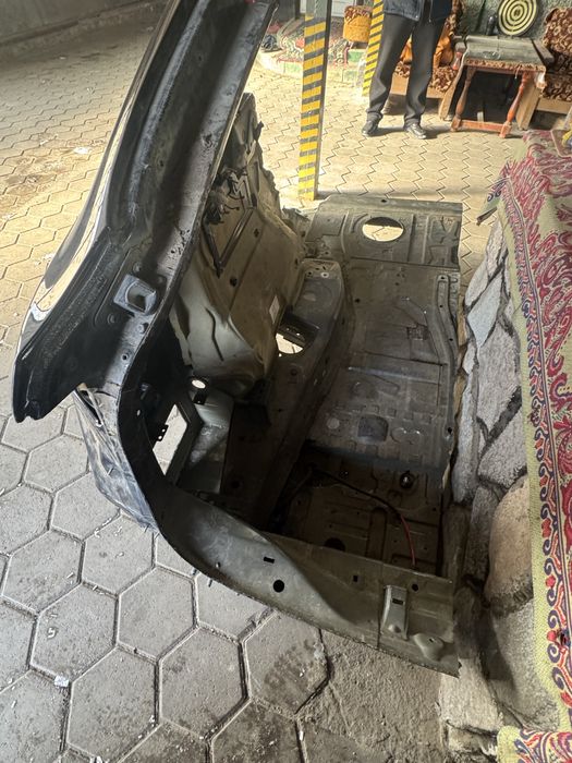 Продаю заднее крыло на BMW-X6 E71