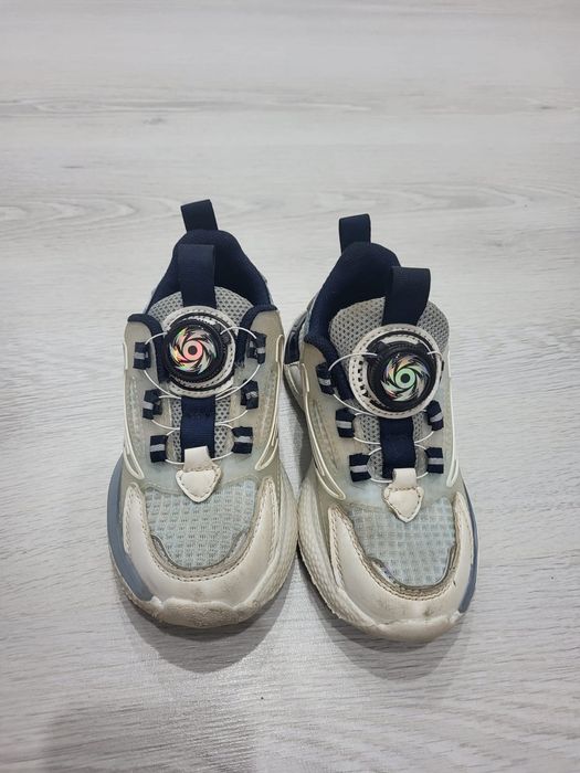 Кроссовки для мальчика