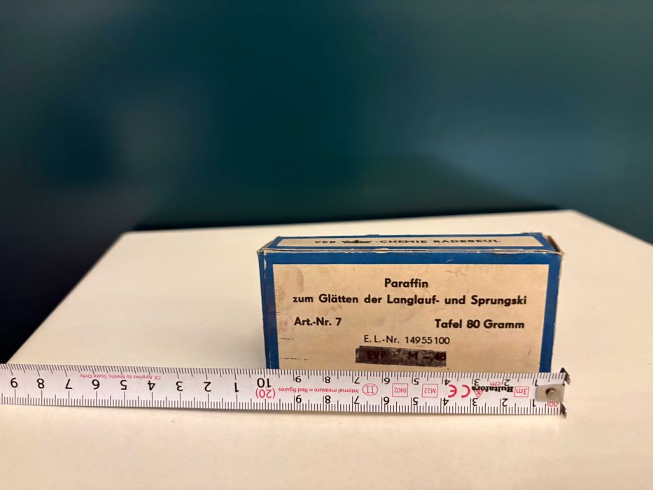Cutie veche de parafină pentru schiuri albastră VEB Chemie Radebeul