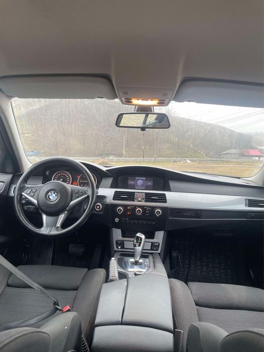 BMW 5 Series 2010 — imagine 2