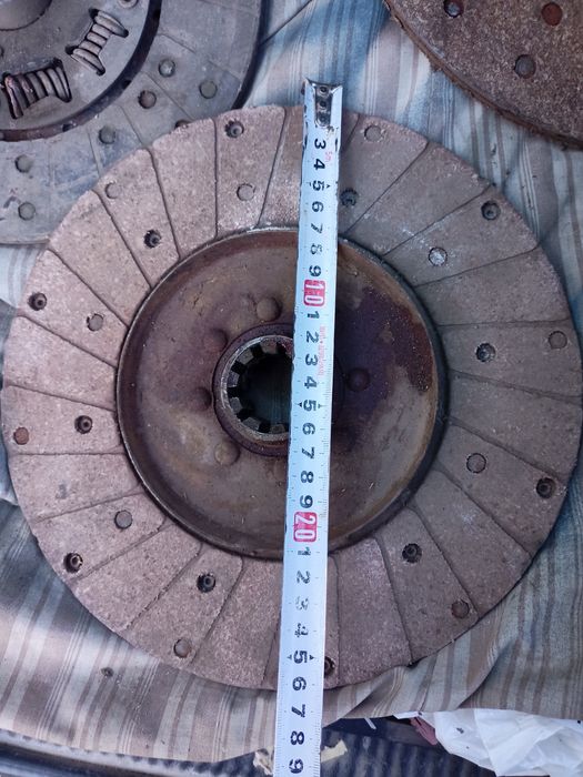 Vînd ferodouri tractor