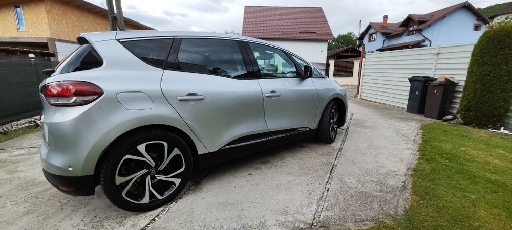 RENAULT Scenic 2019 — imagine 4