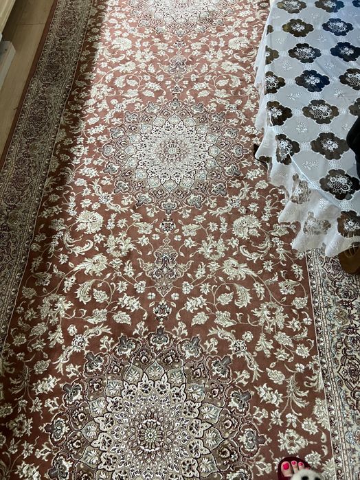 Ковер в идеальном состоянии. Очень хорошего качества