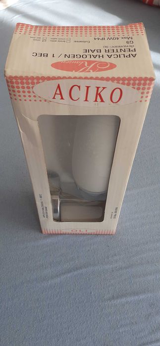 Стенна и лампа за баня