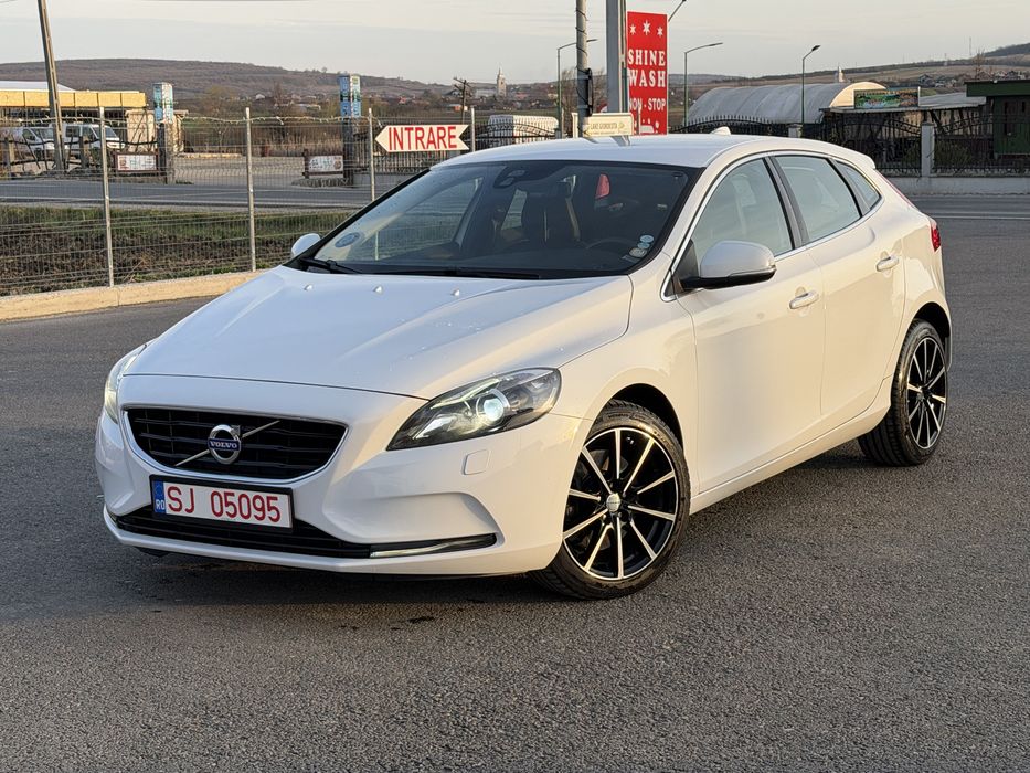 Volvo V40 2016 / 2.0D / 120 CP / Xenon / Led / Euro 6