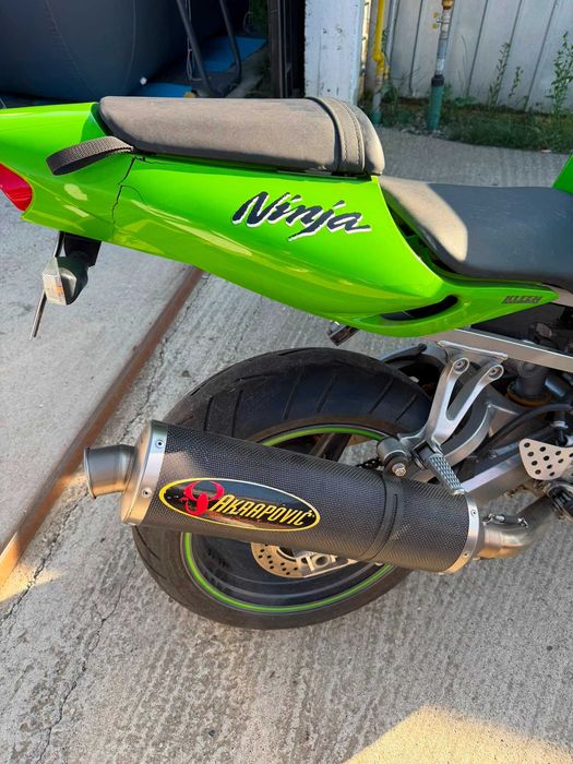 Motor Kawaski Ninja zx 9r