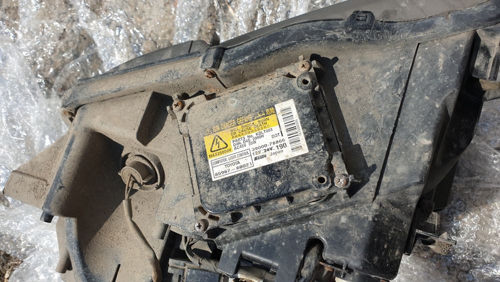 Фара LX570 правая