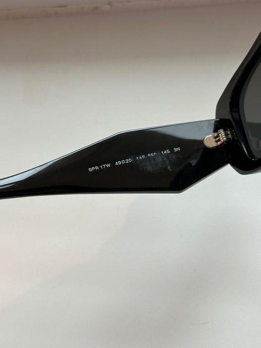 Слънчеви очила Prada PR17WS в черно